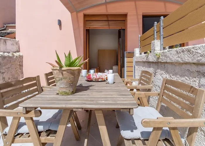 Corfu Duke\'S House II